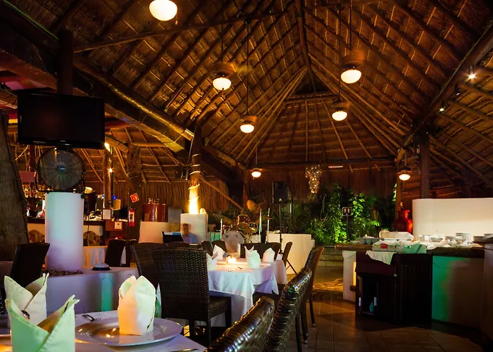 Tukan Hotel 4*